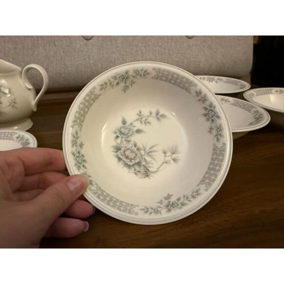 Noritake Versatone “Santiago” – Set of 5 Coupe Soup/Cereal Bowls – Pastel Floral - Picture 3 of 7